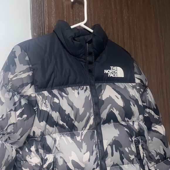 Youth North Face Puffer Size L - Picture 1 of 5
